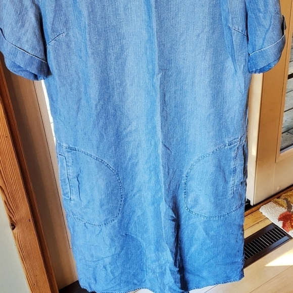 NorthStyle Blue Jean Short Sleeve Midi Sz M Dress with Pockets - Picture 5 of 8